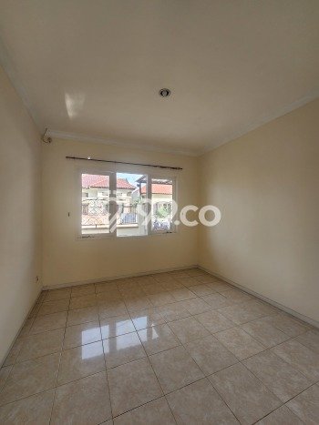 Rumah Mewah Dijual LT 244m2 di Sambikerep, Surabaya Rumah Mewah Dijual LT 244m2 di Sambikerep, Surabaya