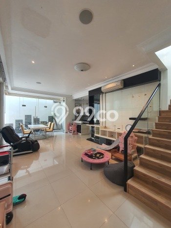 Rumah Luxury Modern Siap Huni di Citraland Surabaya Rumah Luxury Modern Siap Huni di Citraland Surabaya