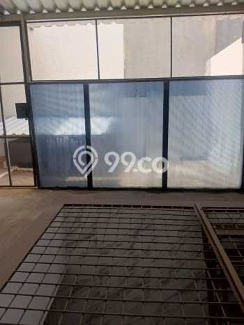 Rumah Luxury Modern Tanpa Renovasi di Taman Surya Jakarta Barat Rumah Luxury Modern Tanpa Renovasi di Taman Surya Jakarta Barat