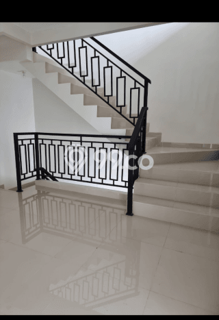 Dijual Rumah Mewah Elegan Dengan View Eksklusif di Muara Karang, Jakarta Utara Dijual Rumah Mewah Elegan Dengan View Eksklusif di Muara Karang, Jakarta Utara