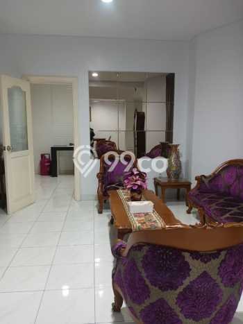 Rumah Luxury Modern Tanpa Renovasi di Taman Surya Jakarta Barat Rumah Luxury Modern Tanpa Renovasi di Taman Surya Jakarta Barat