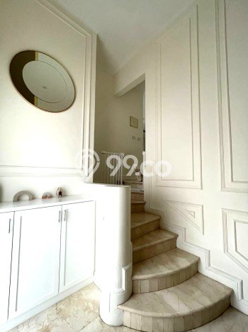 Rumah Elit Modern Tanpa Renovasi di Intercon Jakarta Barat Rumah Elit Modern Tanpa Renovasi di Intercon Jakarta Barat