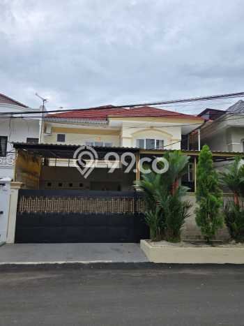 Jual Rumah Mewah Elegan Dengan View Eksklusif di Taman Palem, Jakarta Barat Jual Rumah Mewah Elegan Dengan View Eksklusif di Taman Palem, Jakarta Barat