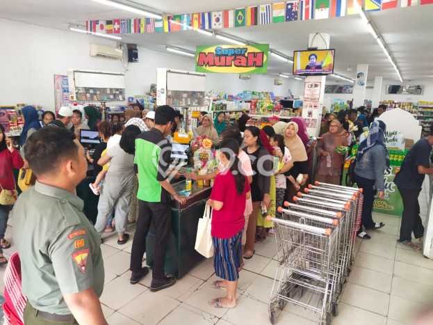 Ruko Dijual di Jakarta Utara LT 405m2 & LB 300m2 Lokasi Terbaik! Ruko Dijual di Jakarta Utara LT 405m2 & LB 300m2 Lokasi Terbaik!