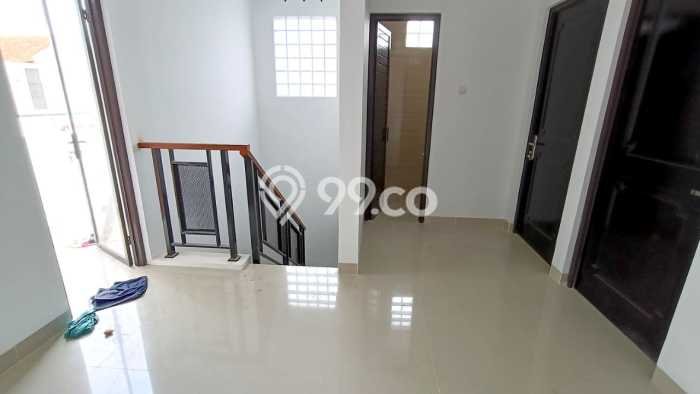Rumah 4 KT 2 KM Fully Furnished di Lokasi Prestisius , Bandung Rumah 4 KT 2 KM Fully Furnished di Lokasi Prestisius , Bandung