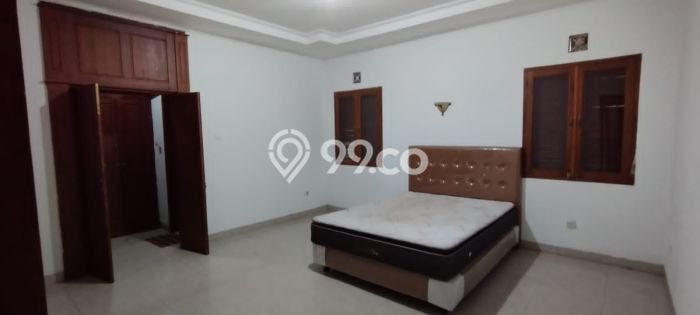 Dijual Cepat Rumah 5 KT 4 KM di , Bandung Dijual Cepat Rumah 5 KT 4 KM di , Bandung