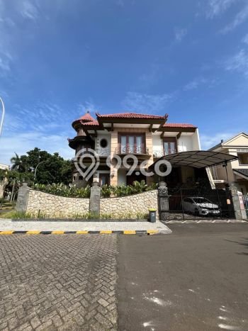 Ready to Use! Luxury House LT 310m2 Desain Elegan di BSD Puspita Loka Ready to Use! Luxury House LT 310m2 Desain Elegan di BSD Puspita Loka
