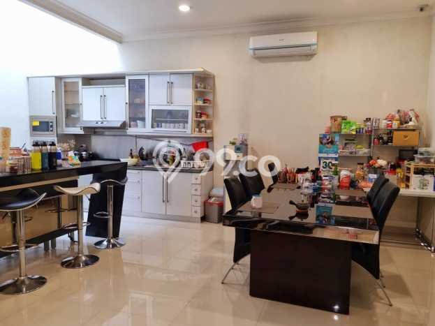 Rumah Elit LB 220m2 Siap Huni Desain Elegan di Gading Serpong, Tangerang Rumah Elit LB 220m2 Siap Huni Desain Elegan di Gading Serpong, Tangerang