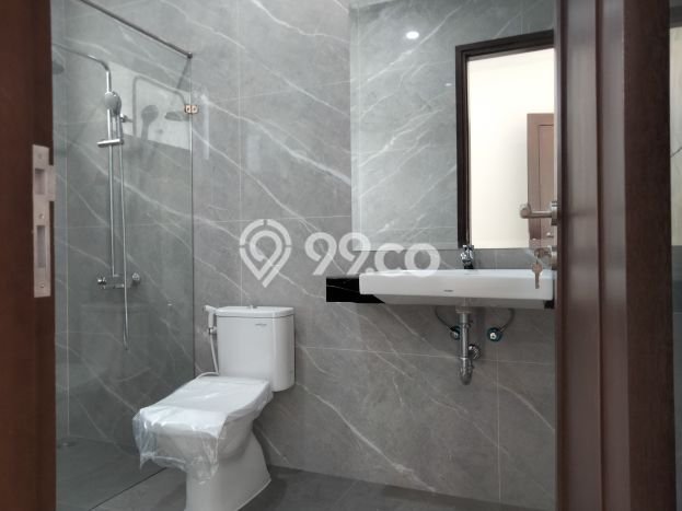 For Sale! Luxury House LT 176m2 Desain Modern di BSD Foresta For Sale! Luxury House LT 176m2 Desain Modern di BSD Foresta