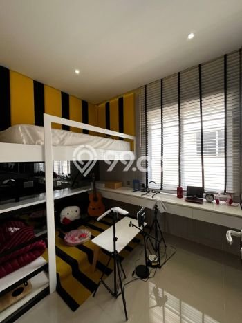 Jual Rumah Mewah Elegan Dengan View Eksklusif di Summarecon Serpong, Tangerang Jual Rumah Mewah Elegan Dengan View Eksklusif di Summarecon Serpong, Tangerang