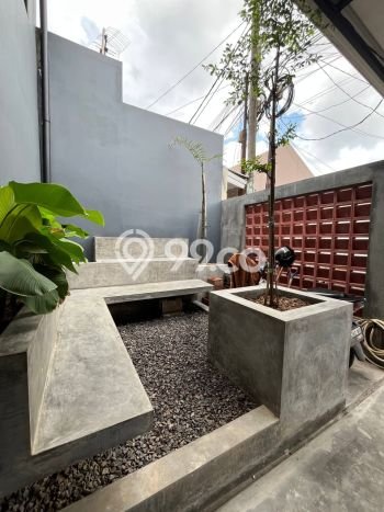 For Sale Hunian Rumah Nyaman 3 Kamar di BSD Nusaloka, Tangerang For Sale Hunian Rumah Nyaman 3 Kamar di BSD Nusaloka, Tangerang