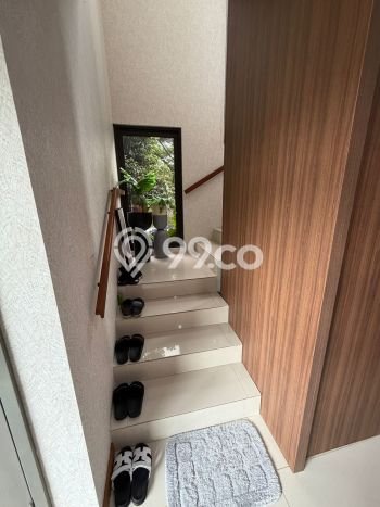 Rumah Eksklusif Siap Huni LT 246m2 di BSD, Tangerang Selatan Rumah Eksklusif Siap Huni LT 246m2 di BSD, Tangerang Selatan