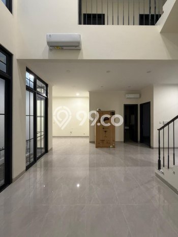 Disewakan Rumah Murah di Summarecon Serpong Tangerang dengan 4 KT Disewakan Rumah Murah di Summarecon Serpong Tangerang dengan 4 KT