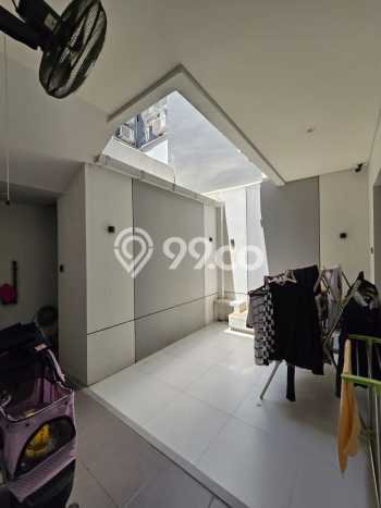 Rumah Luxury Modern Siap Huni di Alam Sutera Tangerang Rumah Luxury Modern Siap Huni di Alam Sutera Tangerang