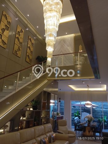 Rumah Luxury Modern Tanpa Renovasi di Gading Serpong Tangerang Rumah Luxury Modern Tanpa Renovasi di Gading Serpong Tangerang
