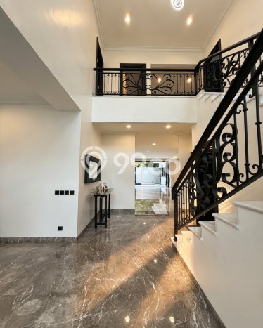Jual Rumah Mewah Elegan Dengan View Cantik di BSD City, Tangerang Jual Rumah Mewah Elegan Dengan View Cantik di BSD City, Tangerang