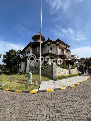 Ready to Use! Luxury House LT 310m2 Desain Elegan di BSD Puspita Loka Ready to Use! Luxury House LT 310m2 Desain Elegan di BSD Puspita Loka