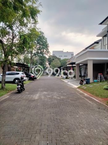 Rumah Luxury Modern Siap Huni di BSD City Tangerang Rumah Luxury Modern Siap Huni di BSD City Tangerang