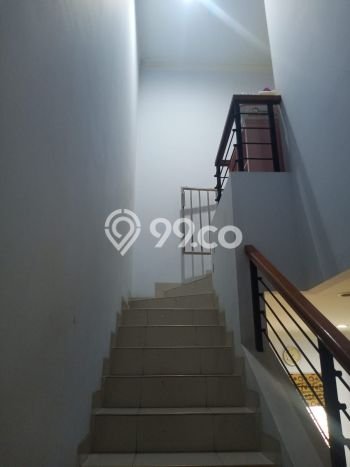 Ready to Use! Premium House LT 144m2 Desain Modern di Gading Serpong Ready to Use! Premium House LT 144m2 Desain Modern di Gading Serpong