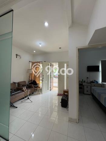 Rumah Luxury Modern Tanpa Renovasi di Gading Serpong Tangerang Rumah Luxury Modern Tanpa Renovasi di Gading Serpong Tangerang