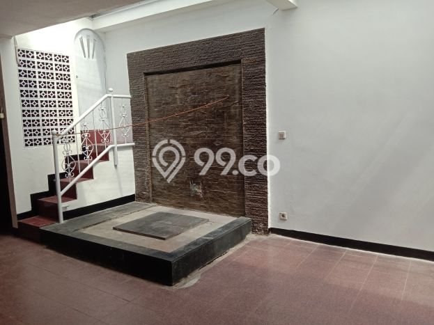 Rumah Antapani starategis pinggir jalan besar Rumah Antapani starategis pinggir jalan besar