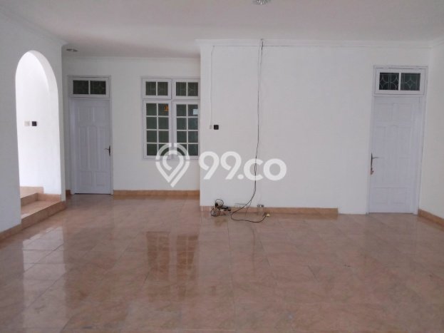 Rumah Antapani starategis pinggir jalan besar Rumah Antapani starategis pinggir jalan besar