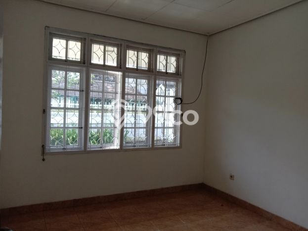 Rumah Antapani starategis pinggir jalan besar Rumah Antapani starategis pinggir jalan besar