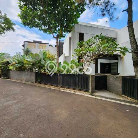 Rumah Cantik Full Furnish di Sayap Dago Bandung Rumah Cantik Full Furnish di Sayap Dago Bandung