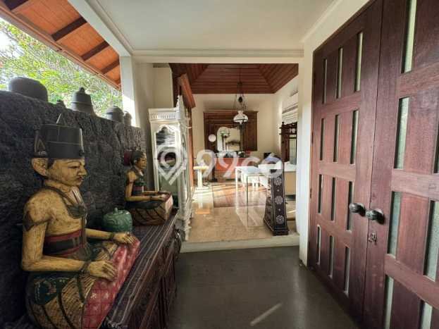 Dijual Rumah Mewah Megah Dengan View Cantik di Geger Kalong, Bandung Dijual Rumah Mewah Megah Dengan View Cantik di Geger Kalong, Bandung