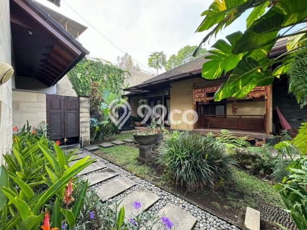 Dijual Rumah Mewah Megah Dengan View Cantik di Geger Kalong, Bandung Dijual Rumah Mewah Megah Dengan View Cantik di Geger Kalong, Bandung