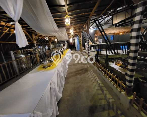 Unit Komersial Dijual di Kuningan Kuningan Luas Bangunan 1096m2 Unit Komersial Dijual di Kuningan Kuningan Luas Bangunan 1096m2