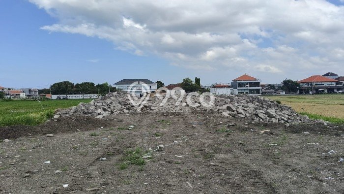 HARGA MENARIK! Tanah Kawasan , Luas 3000m2m², Lingkungan Nyaman, Bebas Banjir HARGA MENARIK! Tanah Kawasan , Luas 3000m2m², Lingkungan Nyaman, Bebas Banjir