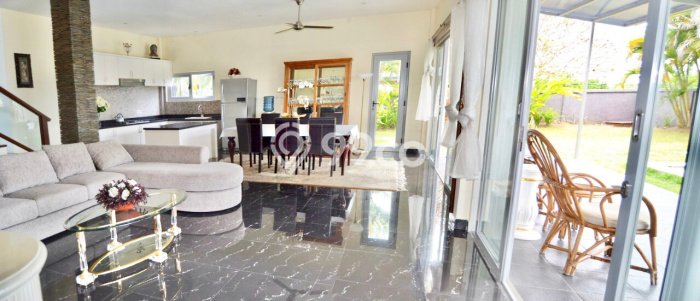 SPECIAL PROPERTY! Rumah area Jimbaran, LT 500m² Bangunan 260m² SPECIAL PROPERTY! Rumah area Jimbaran, LT 500m² Bangunan 260m²