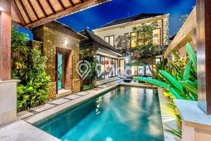 Rumah di , Badung, LT 237m2m² Bangunan 200m2m² Rumah di , Badung, LT 237m2m² Bangunan 200m2m²