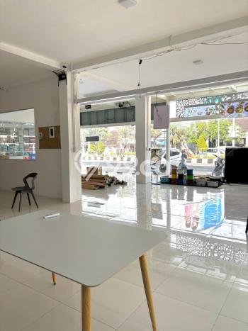 LOKASI STRATEGIS! Ruko For Rent di Denpasar Selatan, Luas 352m2m², Lokasi Usaha LOKASI STRATEGIS! Ruko For Rent di Denpasar Selatan, Luas 352m2m², Lokasi Usaha