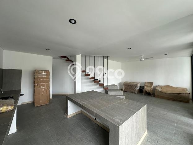 Vila Kawasan , Area 330m2m², Dekat ke berbagai fasilitas umum Vila Kawasan , Area 330m2m², Dekat ke berbagai fasilitas umum