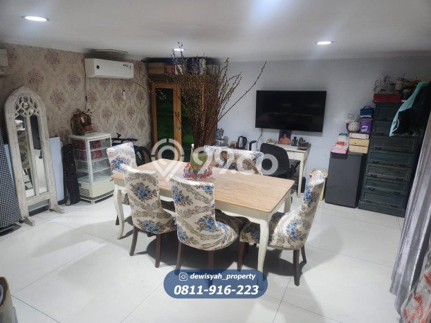 Dijual Rumah Mewah Megah Dengan View Cantik di Cengkareng Barat, Jakarta Barat Dijual Rumah Mewah Megah Dengan View Cantik di Cengkareng Barat, Jakarta Barat
