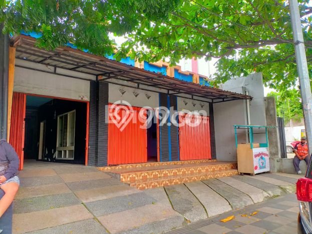 AREA KOMERSIAL! Ruko di Batu, Luas 240m2m², Lokasi Premium AREA KOMERSIAL! Ruko di Batu, Luas 240m2m², Lokasi Premium