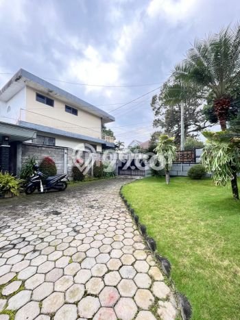 Rumah area Batu, Batu, LT 1100m2m² Bangunan 500m2m² Rumah area Batu, Batu, LT 1100m2m² Bangunan 500m2m²