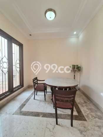Rumah Luxury Modern Tanpa Renovasi di Rawamangun Jakarta Timur Rumah Luxury Modern Tanpa Renovasi di Rawamangun Jakarta Timur