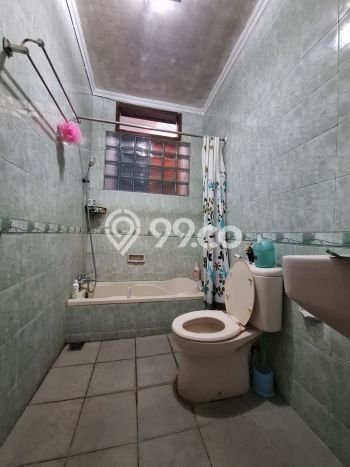 Ready to Use! Premium House LT 175m2 Desain Modern di Kayu Putih Ready to Use! Premium House LT 175m2 Desain Modern di Kayu Putih