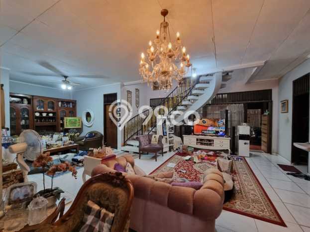 Rumah Elit Akses Mudah di Jakarta Selatan Semi Furnished Rumah Elit Akses Mudah di Jakarta Selatan Semi Furnished