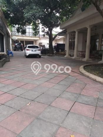 Jual Rumah Luas Megah Dengan View Eksklusif di Kemang, Jakarta Selatan Jual Rumah Luas Megah Dengan View Eksklusif di Kemang, Jakarta Selatan