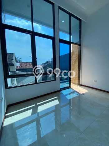 Dijual Rumah Premium dengan Fasilitas Sekitar Komplit di Tebet, Jakarta Selatan Dijual Rumah Premium dengan Fasilitas Sekitar Komplit di Tebet, Jakarta Selatan