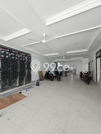 Siap Huni Hunian Elit 8 Kamar di Tebet Dekat ke Mana Saja Siap Huni Hunian Elit 8 Kamar di Tebet Dekat ke Mana Saja