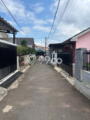 Rumah Modern 4 KT di Pondok Kelapa Jakarta Timur Rumah Modern 4 KT di Pondok Kelapa Jakarta Timur
