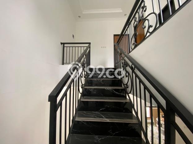 Dijual Rumah Premium dengan Fasilitas Sekitar Komplit di Jagakarsa, Jakarta Selatan Dijual Rumah Premium dengan Fasilitas Sekitar Komplit di Jagakarsa, Jakarta Selatan