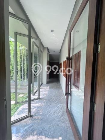 Ready to Use! Luxury House LT 480m2 Desain Elegan di Bintaro Ready to Use! Luxury House LT 480m2 Desain Elegan di Bintaro