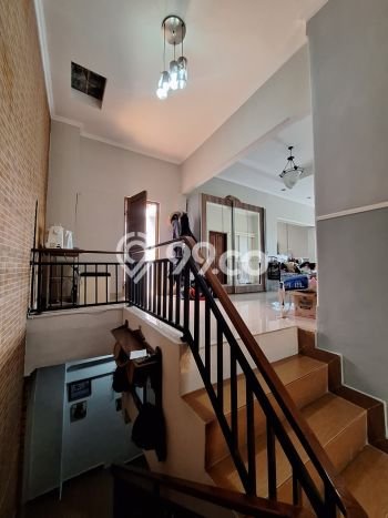 Ready to Use! Premium House LT 175m2 Desain Modern di Kayu Putih Ready to Use! Premium House LT 175m2 Desain Modern di Kayu Putih
