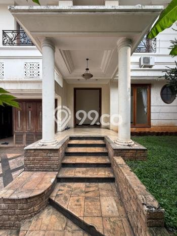 Rumah Luxury Modern Tanpa Renovasi di Pondok Indah Jakarta Selatan Rumah Luxury Modern Tanpa Renovasi di Pondok Indah Jakarta Selatan